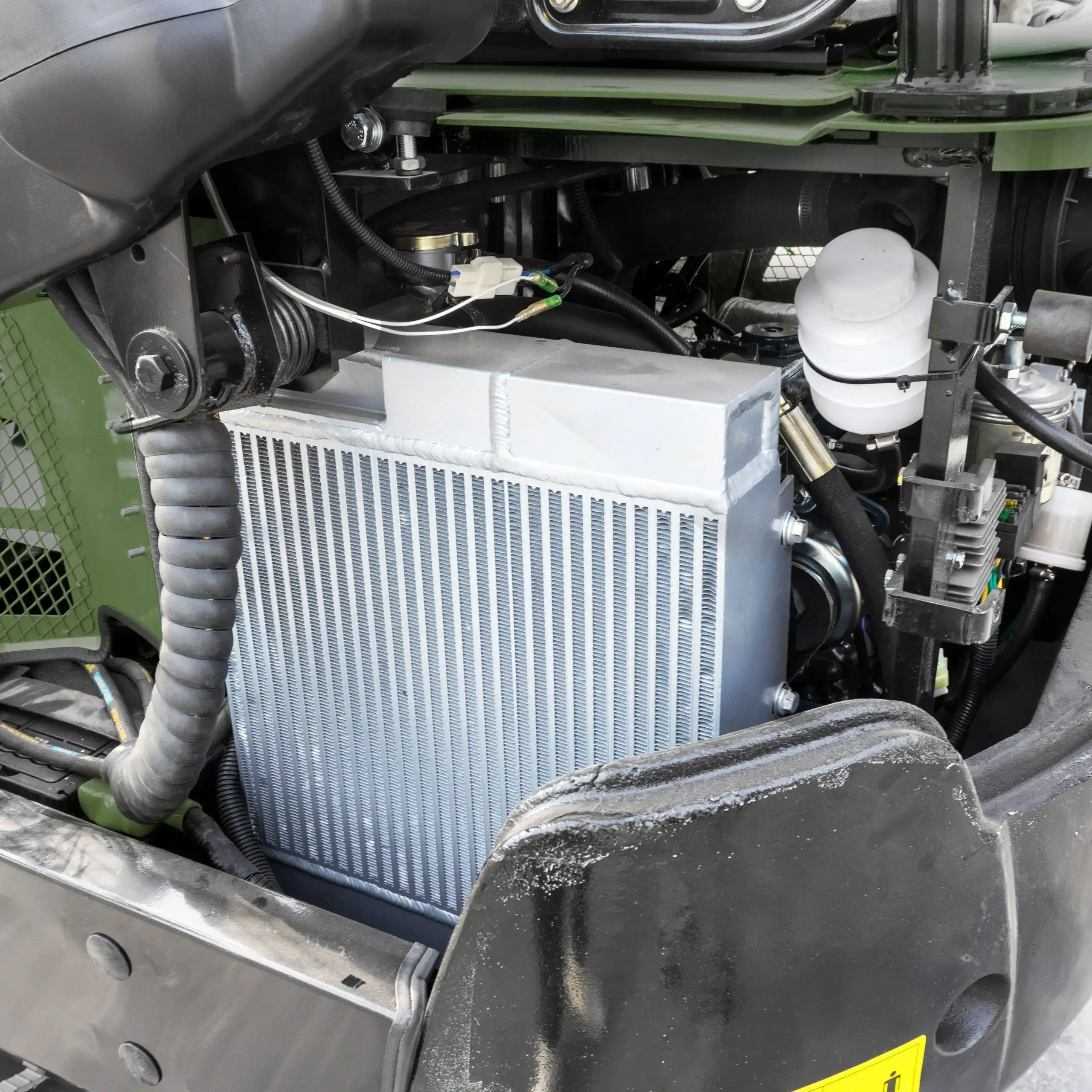 2025 4000 lb Typhon Terror XVIII Mini Excavator Rubber Track with Kubota Diesel Engine - Image 10